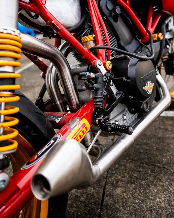 Principales Componentes de una Prensa de Hidroformado