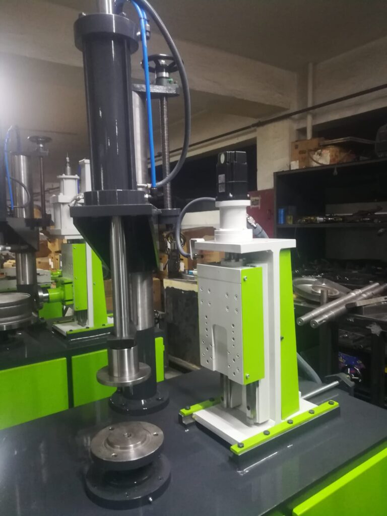 Sistemas Industriales de Corte y Reborde de Chapa